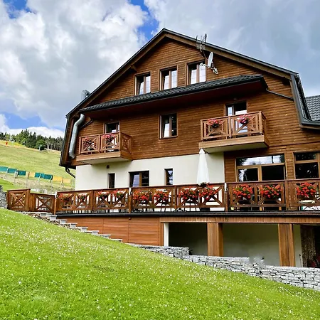 Alpejski Zieleniec Guest house 3*